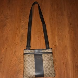 A coach messenger bag